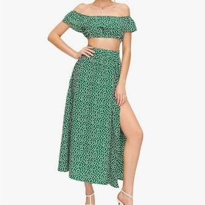 Green and white two piece skirt set